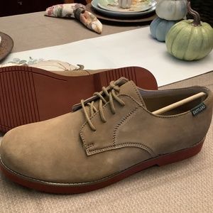 Men’s Eastland Taupe Buck shoes, size 15